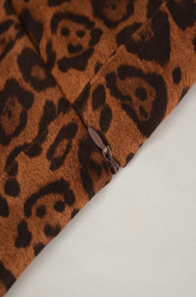 Knee length on sale leopard pencil skirt